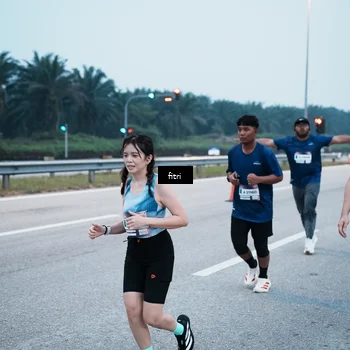 Runner Photo 7495336