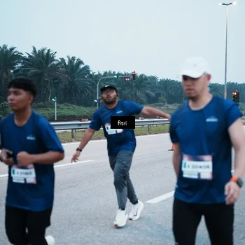 Runner Photo 7495339