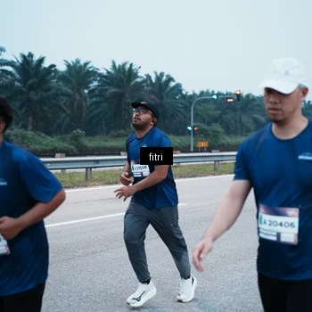 Runner Photo 7495342