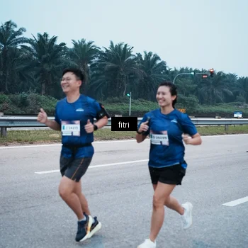 Runner Photo 7495345