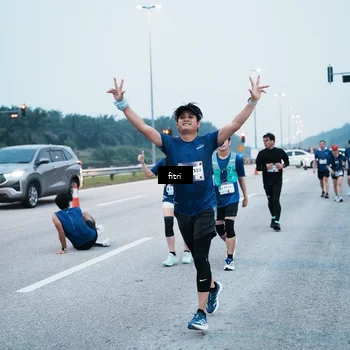 Runner Photo 7495360
