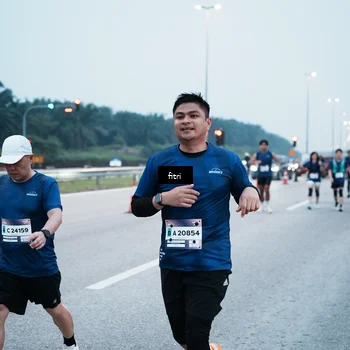 Runner Photo 7495366