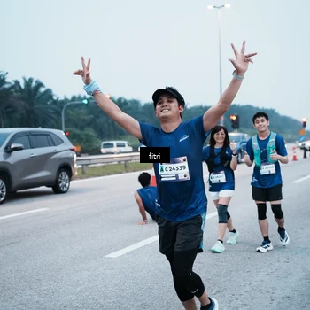 Runner Photo 7495367