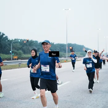 Runner Photo 7495395