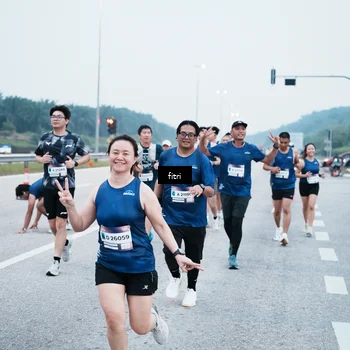 Runner Photo 7495415