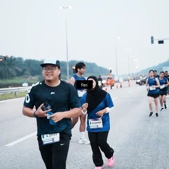 Runner Photo 7495423