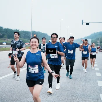 Runner Photo 7495427
