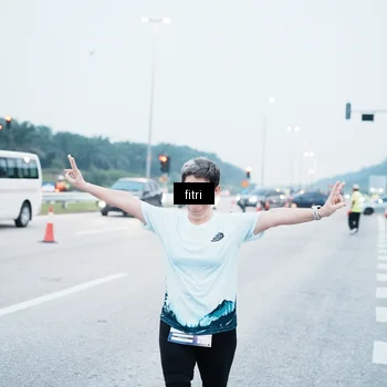 Runner Photo 7495435
