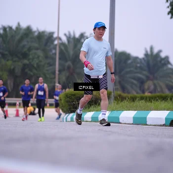 Runner Photo 7495472