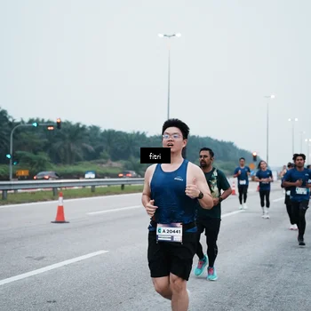 Runner Photo 7495503