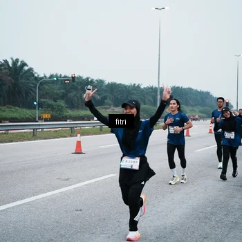 Runner Photo 7495510