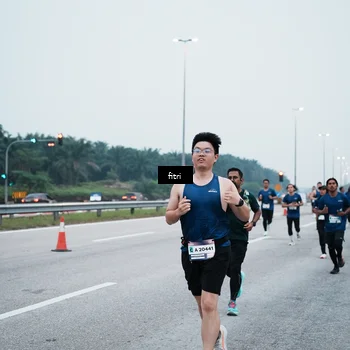 Runner Photo 7495514