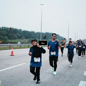 Runner Photo 7495519