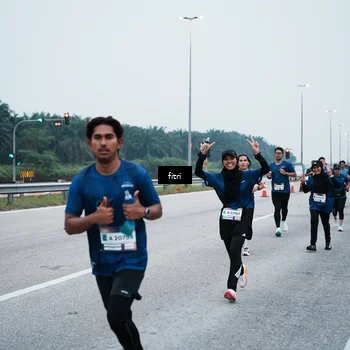 Runner Photo 7495524