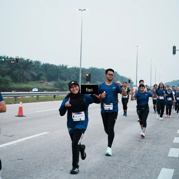 Runner Photo 7495533