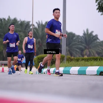Runner Photo 7495547