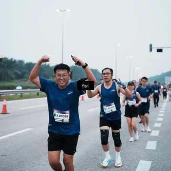 Runner Photo 7495551