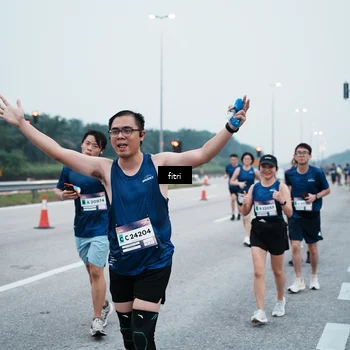 Runner Photo 7495557