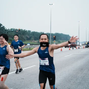 Runner Photo 7495563