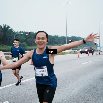 Runner Photo 7495564