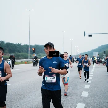 Runner Photo 7495573