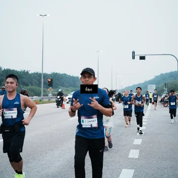 Runner Photo 7495579
