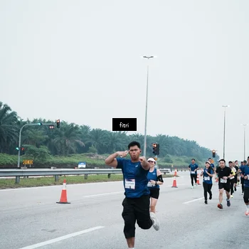 Runner Photo 7495594