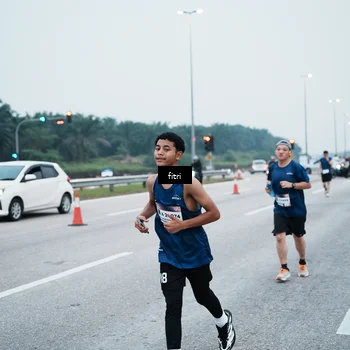 Runner Photo 7495595