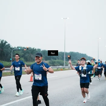 Runner Photo 7495614