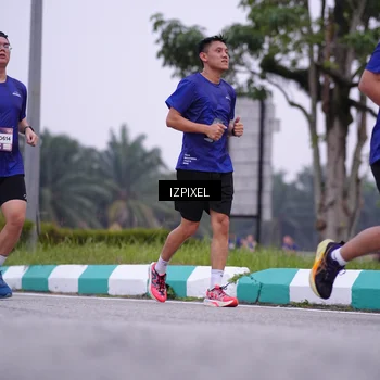 Runner Photo 7495616