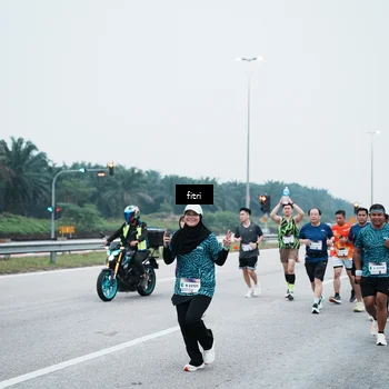 Runner Photo 7495622