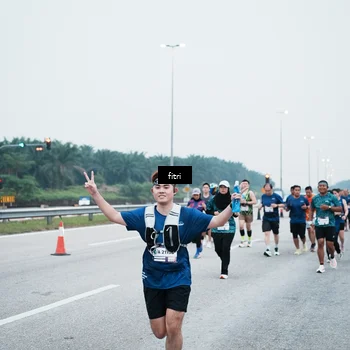 Runner Photo 7495624