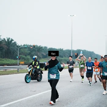 Runner Photo 7495642