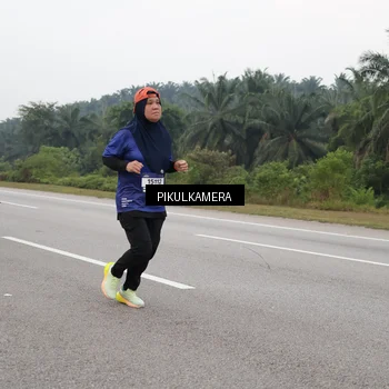 Runner Photo 7495648