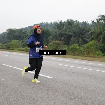 Runner Photo 7495664
