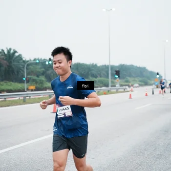 Runner Photo 7495672