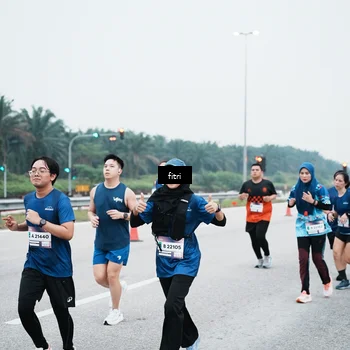 Runner Photo 7495683