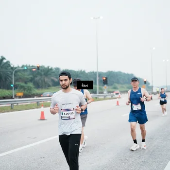 Runner Photo 7495697