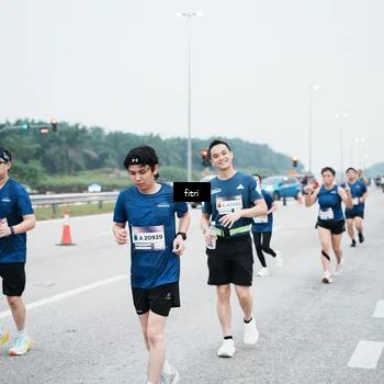 Runner Photo 7495708