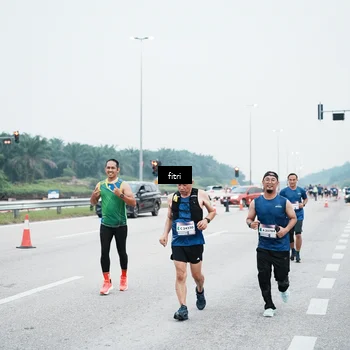 Runner Photo 7495713