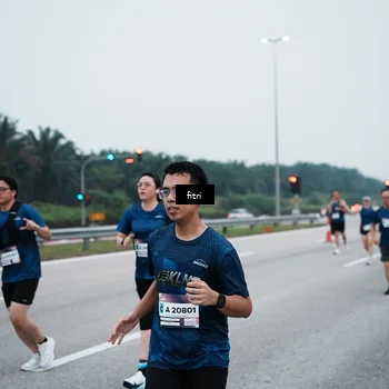 Runner Photo 7495731