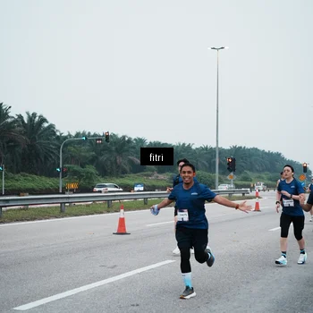 Runner Photo 7495746