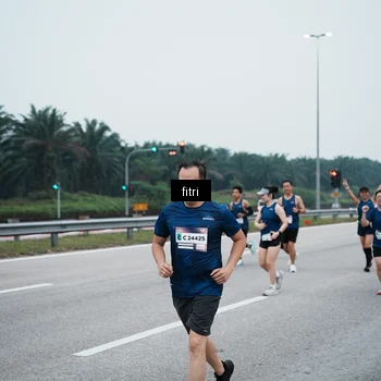 Runner Photo 7495747