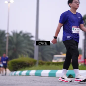 Runner Photo 7495756
