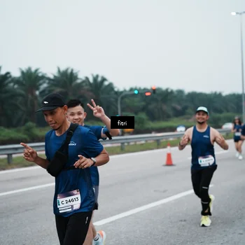 Runner Photo 7495760