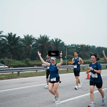 Runner Photo 7495761