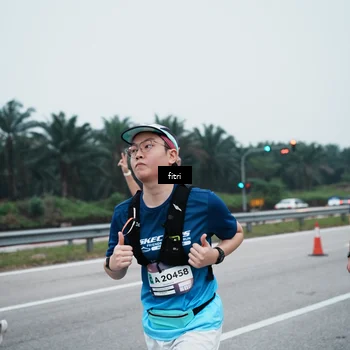 Runner Photo 7495771