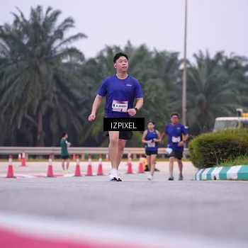Runner Photo 7495774