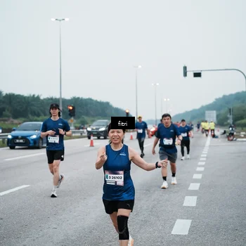 Runner Photo 7495780