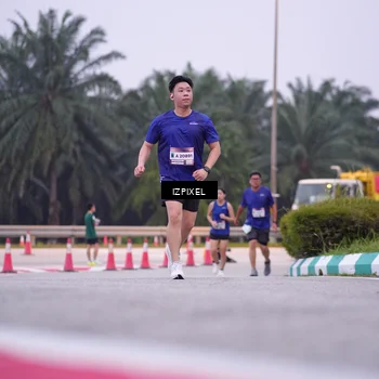 Runner Photo 7495789